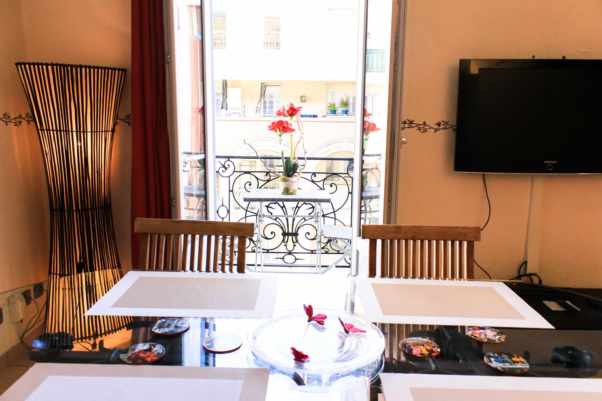 Coquelicot Apartment *